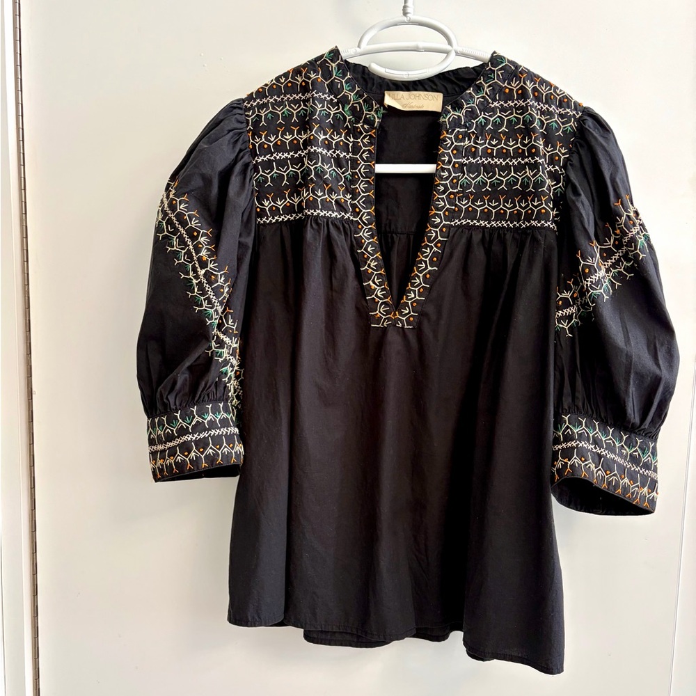 Ulla Johnson Black Blouse with Embroidery. Size M 8